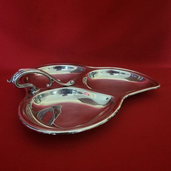 Vintage Silverplated Divided 3 Sectional Server Tray with Handle Pear Shape - Picture 6 of 14
